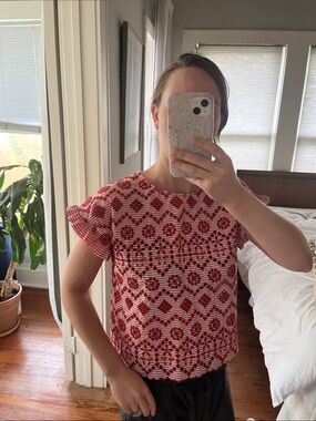Women’s Red Patterned Short Sleeve Top